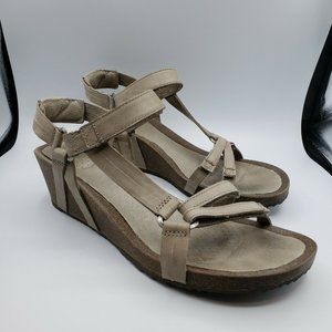 Teva Ysidro Universal Cork Wedge Sandals Tan 9.5